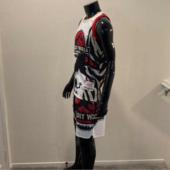 Lost world Jurassic Park jersey and shorts set - Picture 3 of 6